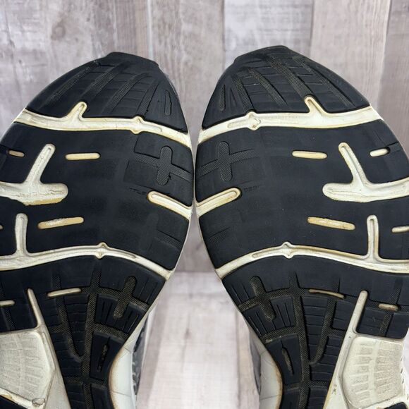 Brooks Adrenaline GTS 21 Men's Size 10 Running Shoes Athletic Sneakers Dark Gray - Picture 14 of 16